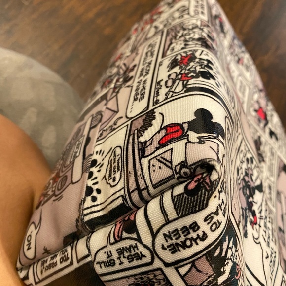 Kate Spade Black and White Comic Tote - Picture 4 of 7